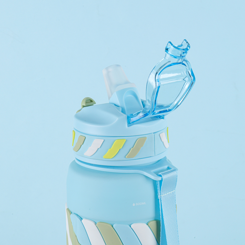 255-1 and 256-1 Plastic sports water bottle image 4