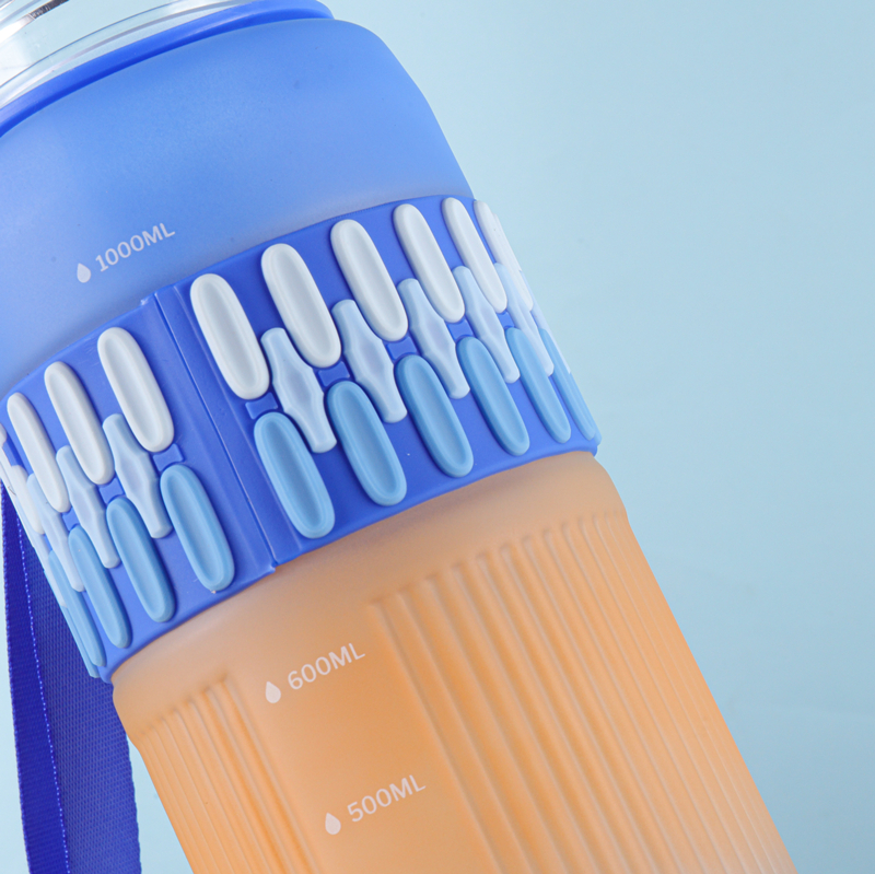270-1 and 271-1 Gradient sports water bottle image 5