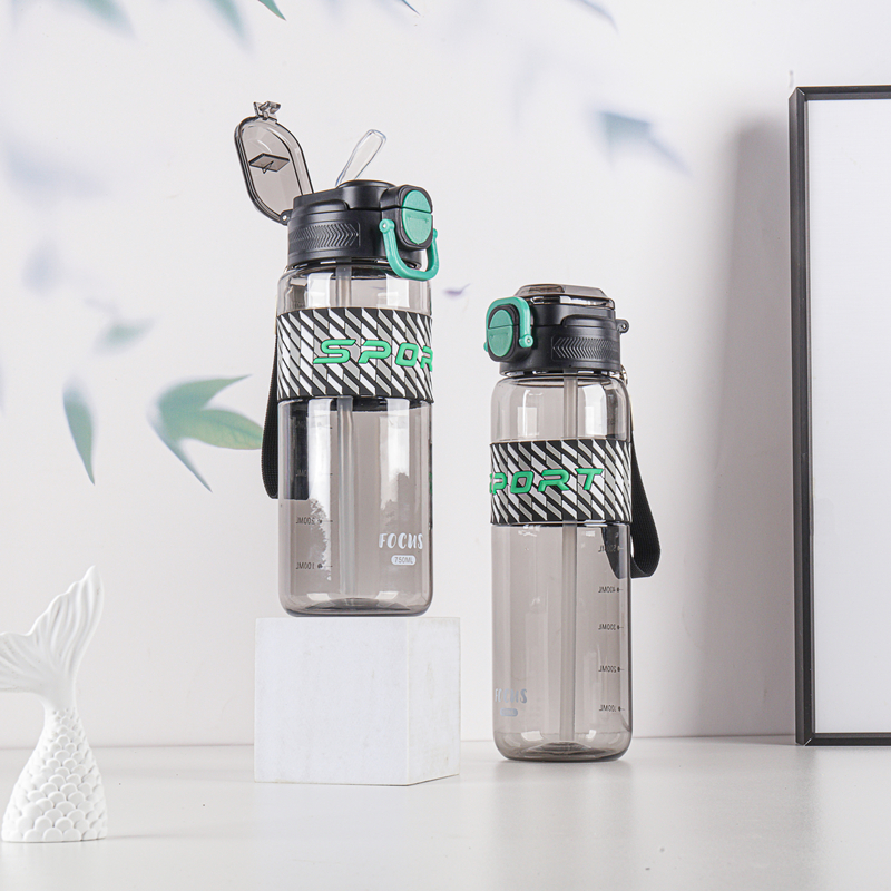 289 and 290 double lid Plastic sports water bottle image 4