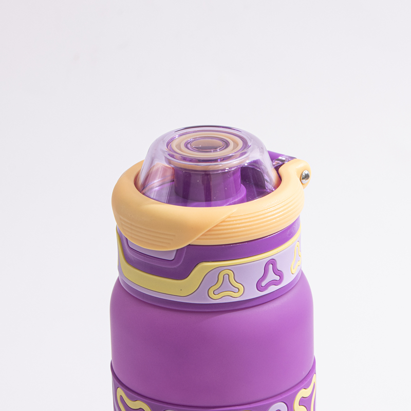 338-1A and 339-1A Gradient-colored plastic water bottle image 2