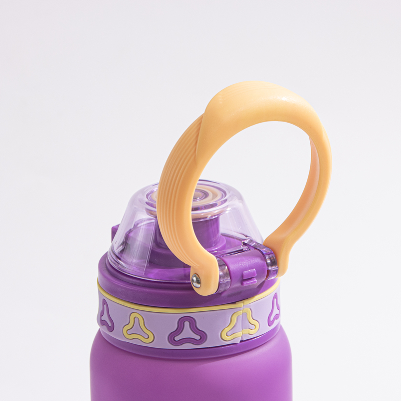 338-1A and 339-1A Gradient-colored plastic water bottle image 3