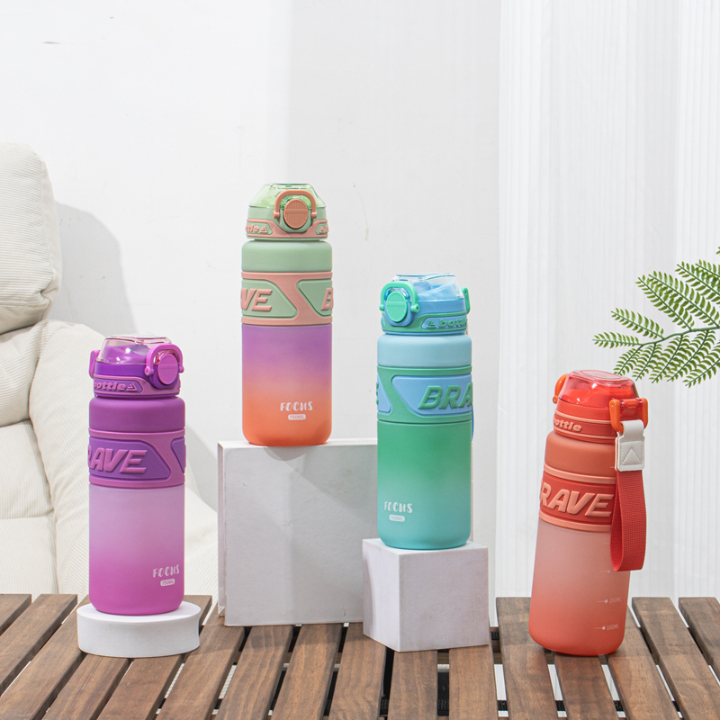 349-1 and 350-1 Gradient-colored plastic water bottle image 3